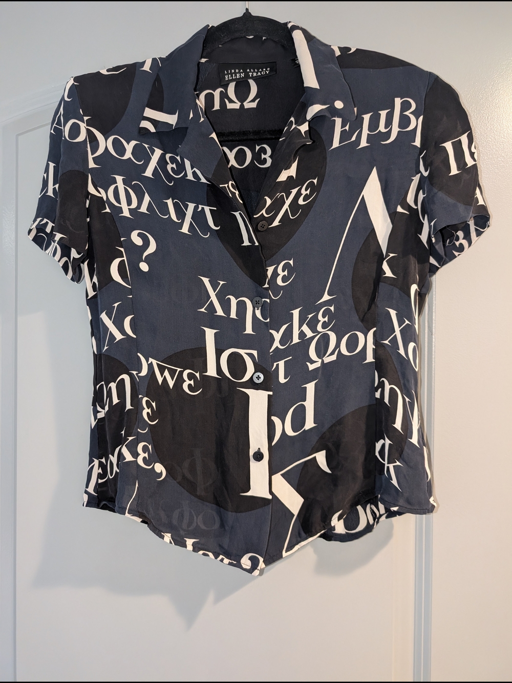 100% Silk Ellen Tracy Art Print Blouse